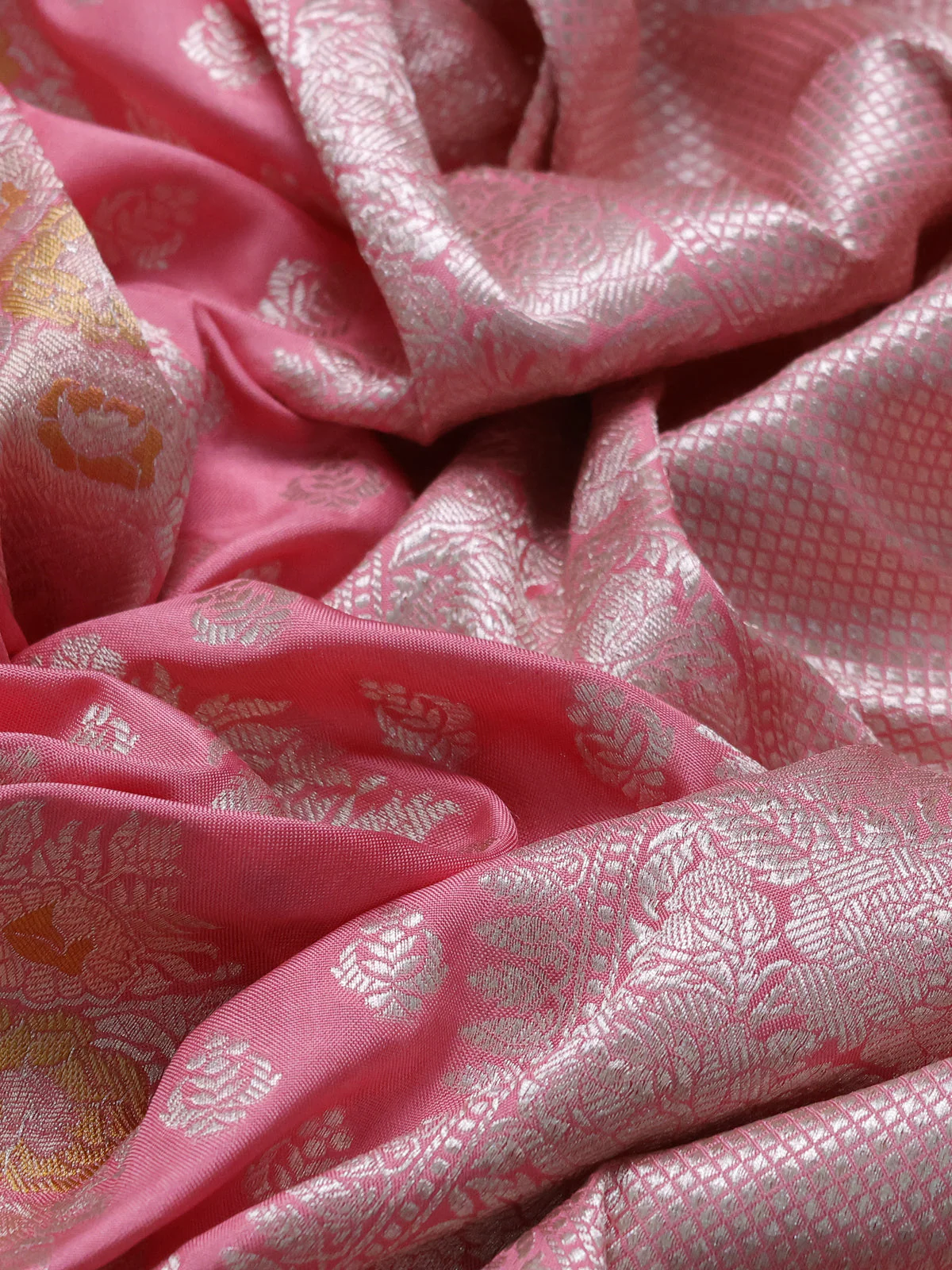 Light Pink Banarasi Silk Saree - Image 3