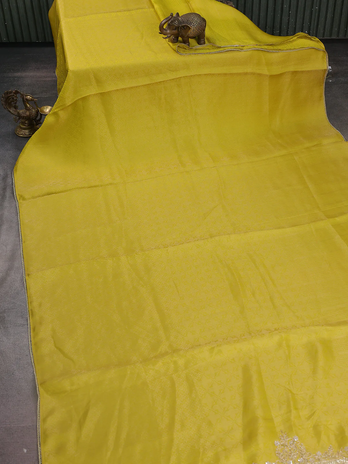 Lime Yellow Banarasi Silk Saree With Embroidery Readymade Blouse - Image 4