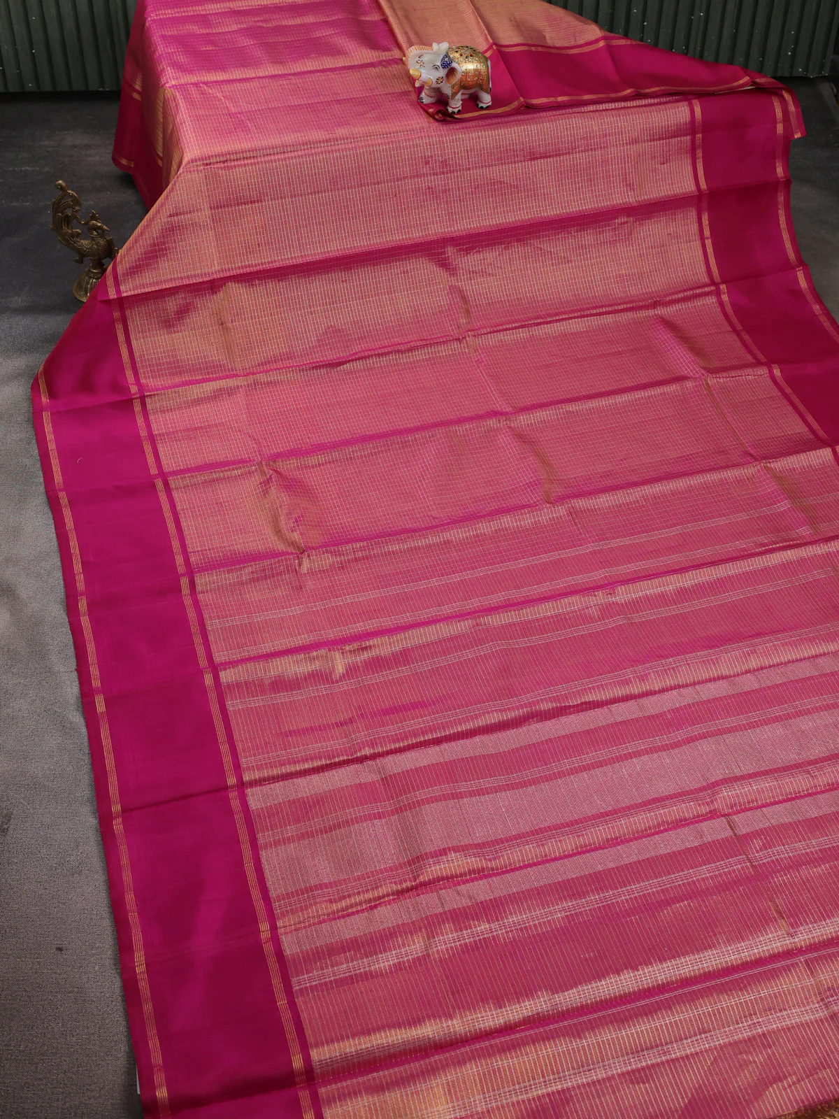 Magenta Pink Kanchipuram Silk Saree - Image 2
