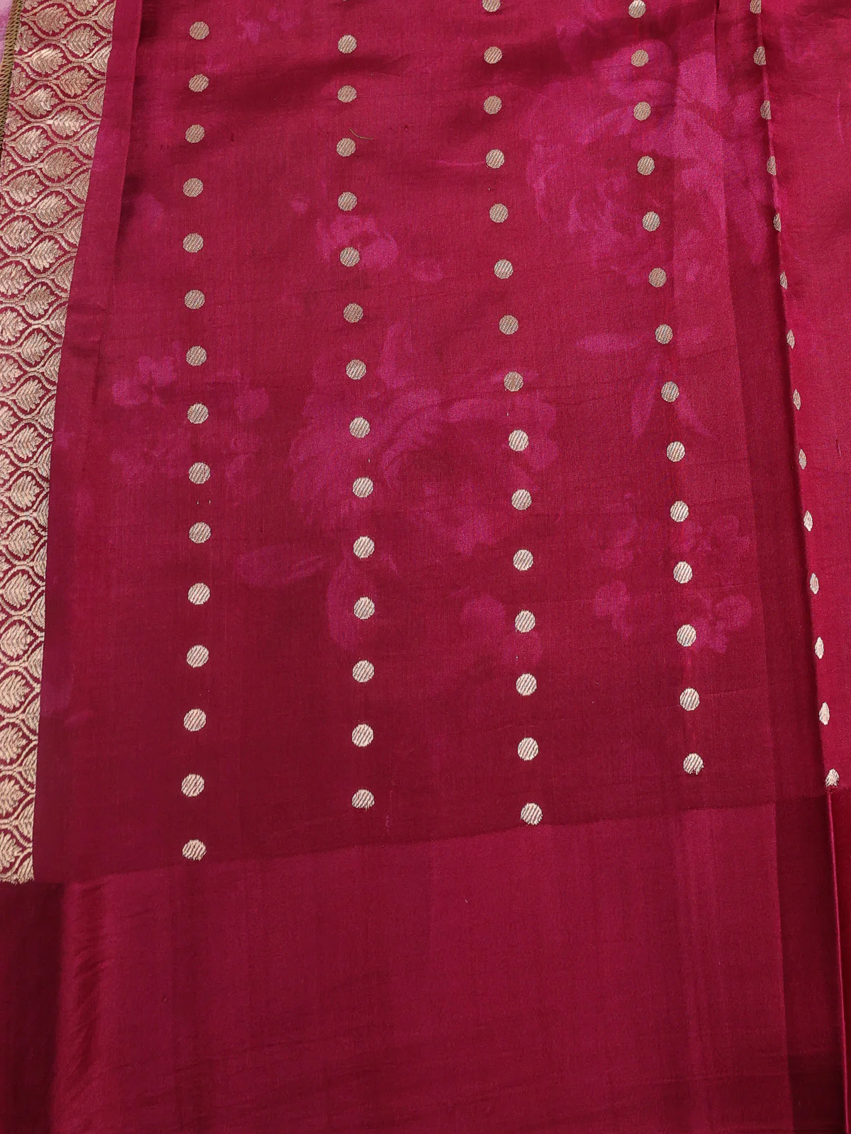 Maroon Banarasi Silk Saree With Allover Digital Prints & Zari Butta Border - Image 4