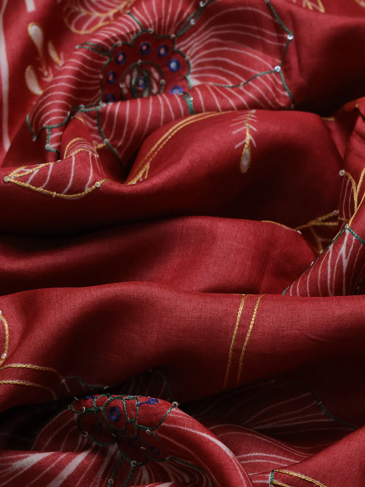 Maroon Tussar Silk Saree - Image 3