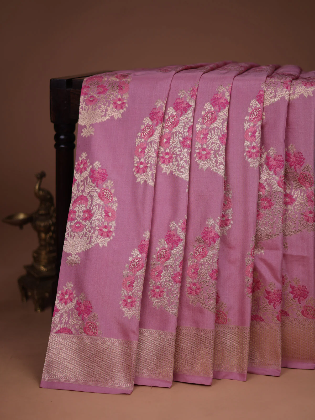 Mauve Pink Banarasi Silk Saree - Image 2