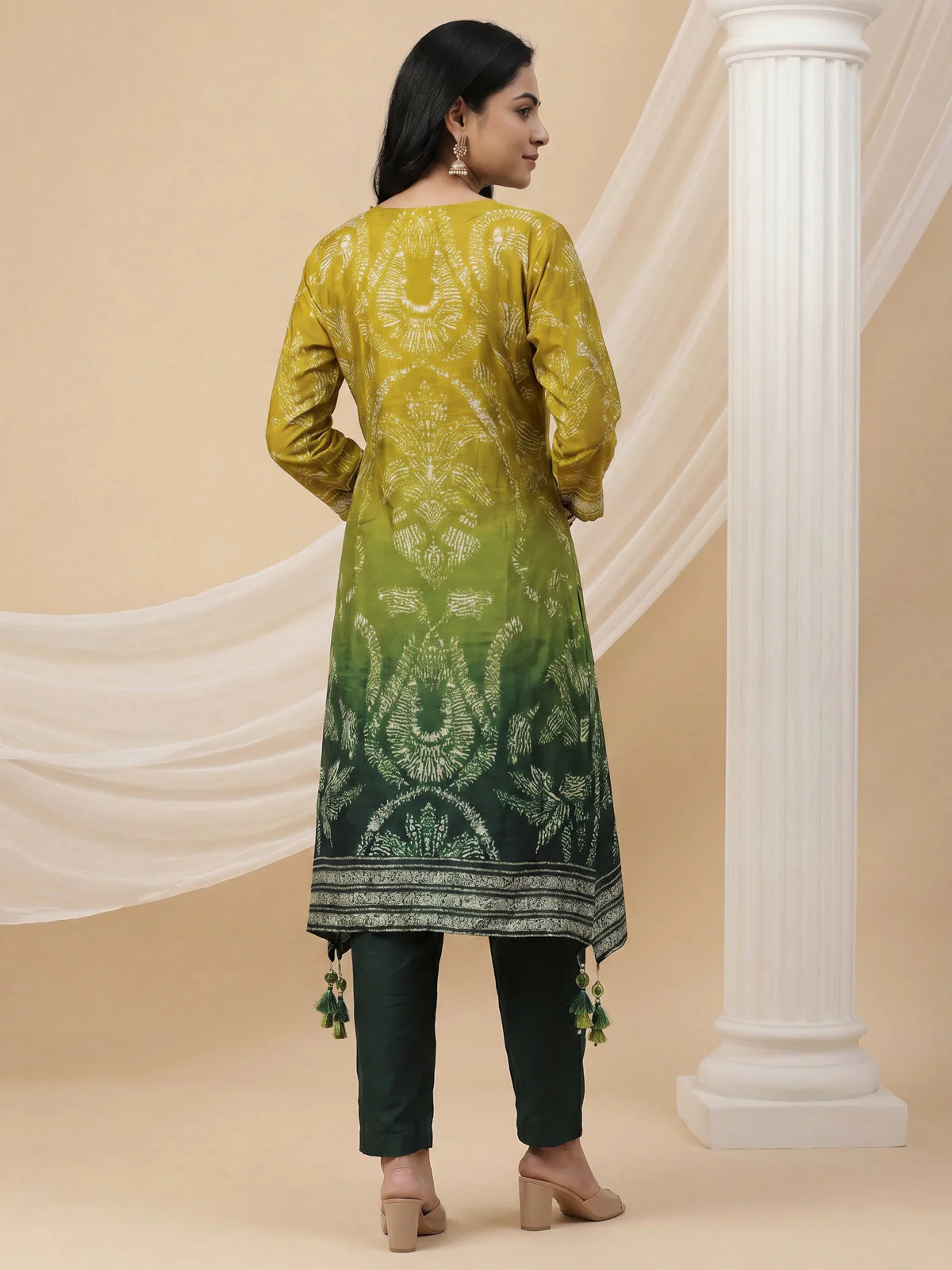 Mehendi Green Muslin Tail cut Kurti and Pant Set - Image 3