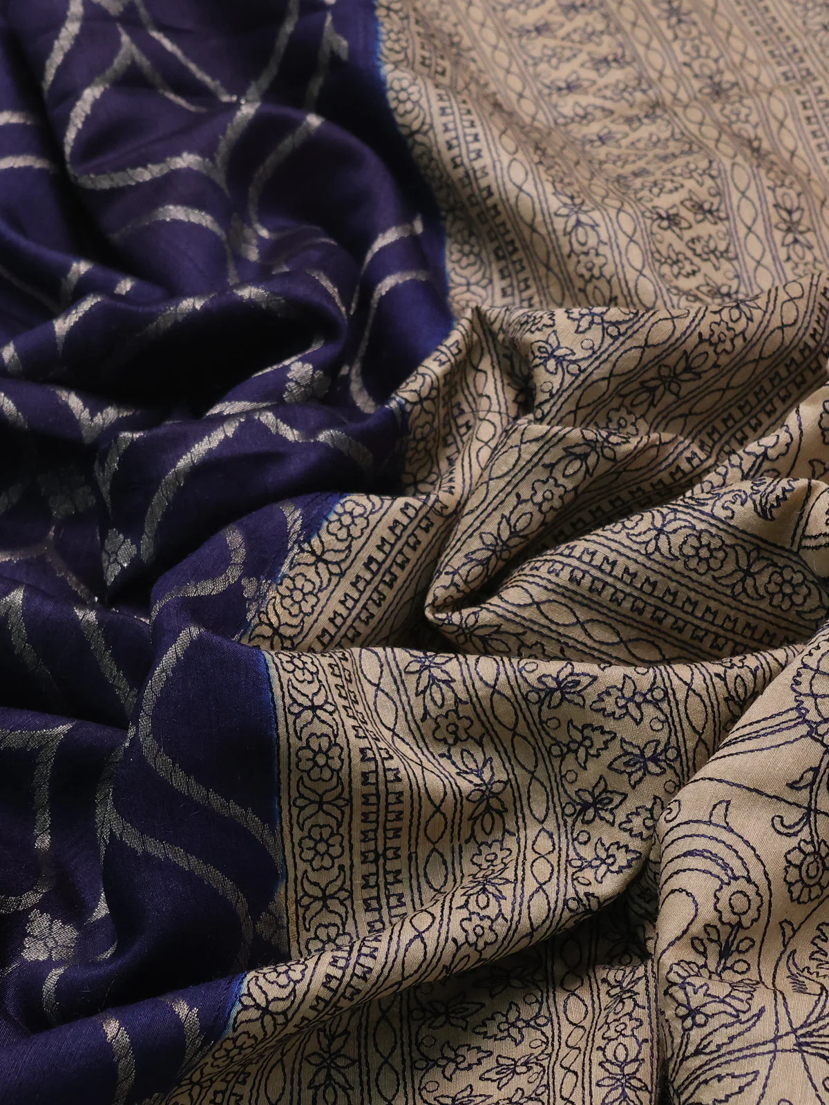 Navy Blue-Beige Chiniya Silk Saree With Zari Weaves & Embroided Border - Image 3
