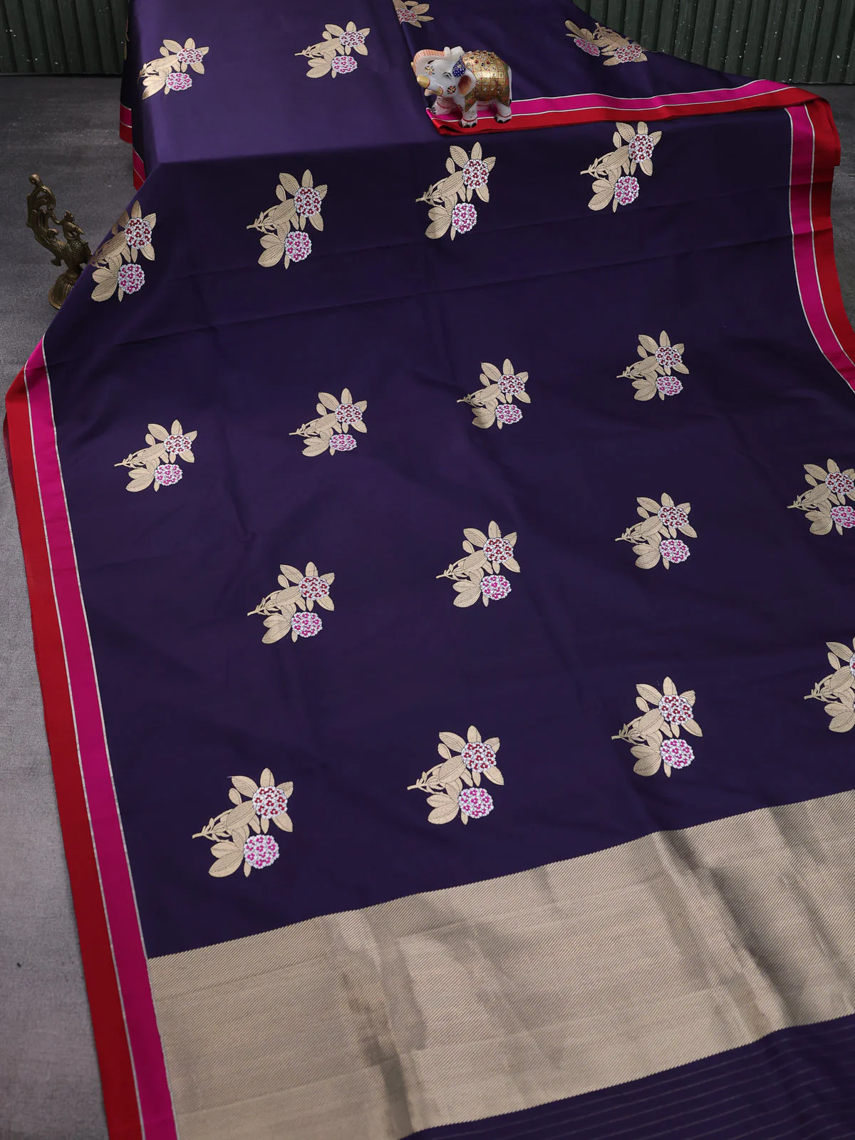 Navy Blue-Red Banarasi Silk Saree - Image 2