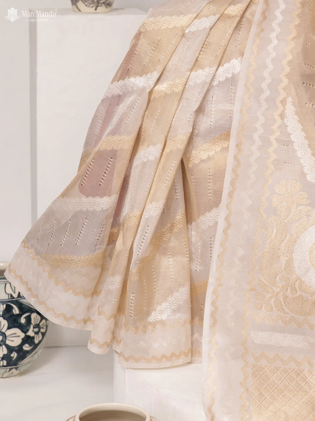 Off White Banarasi Kora Silk Saree - Image 5