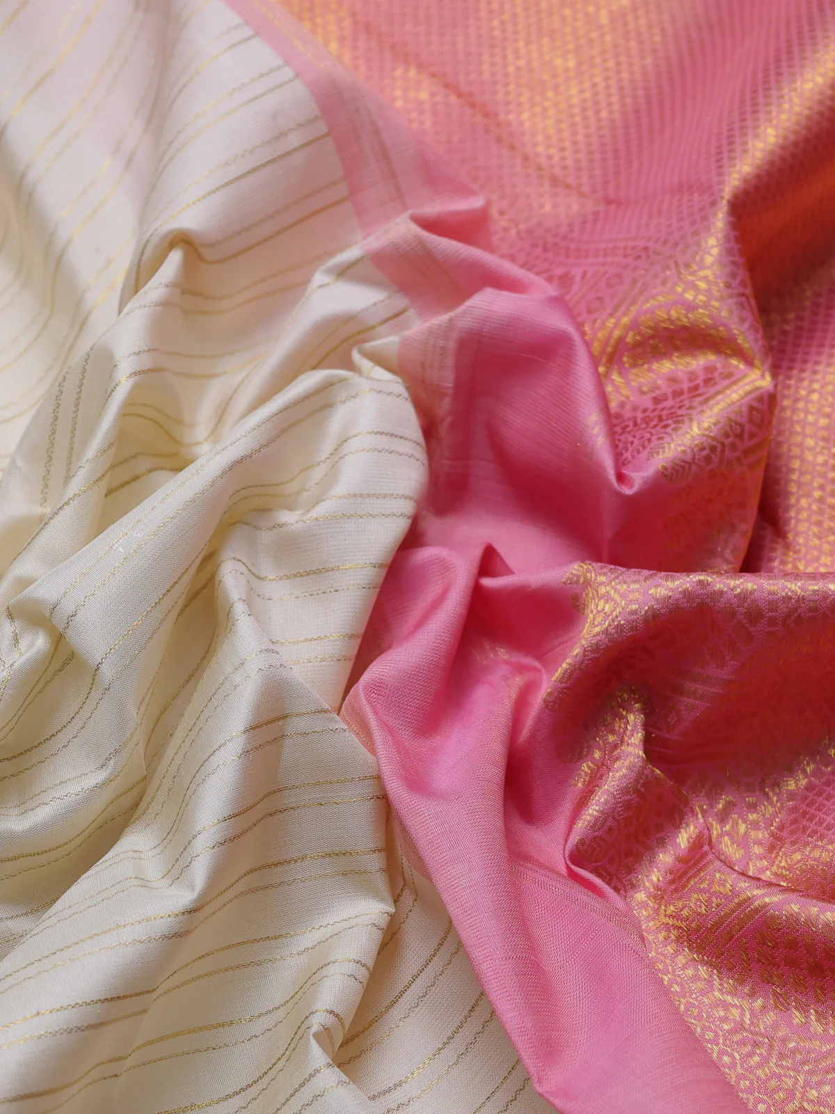 Off White-Light Pink Pure Kanchipuram Silk Saree - Image 3