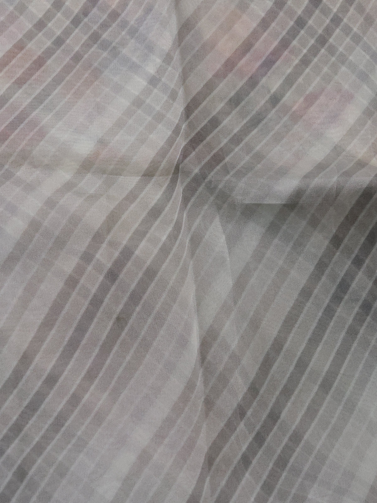 Off White Organza Silk Saree - Image 4