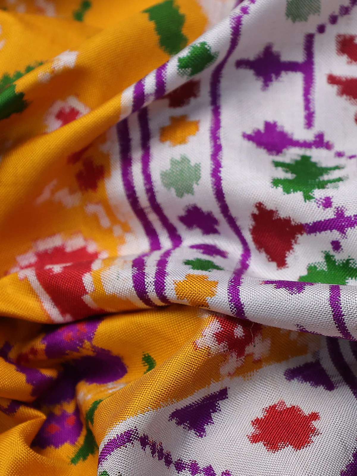 Off White Patan Patola Silk Saree - Image 3