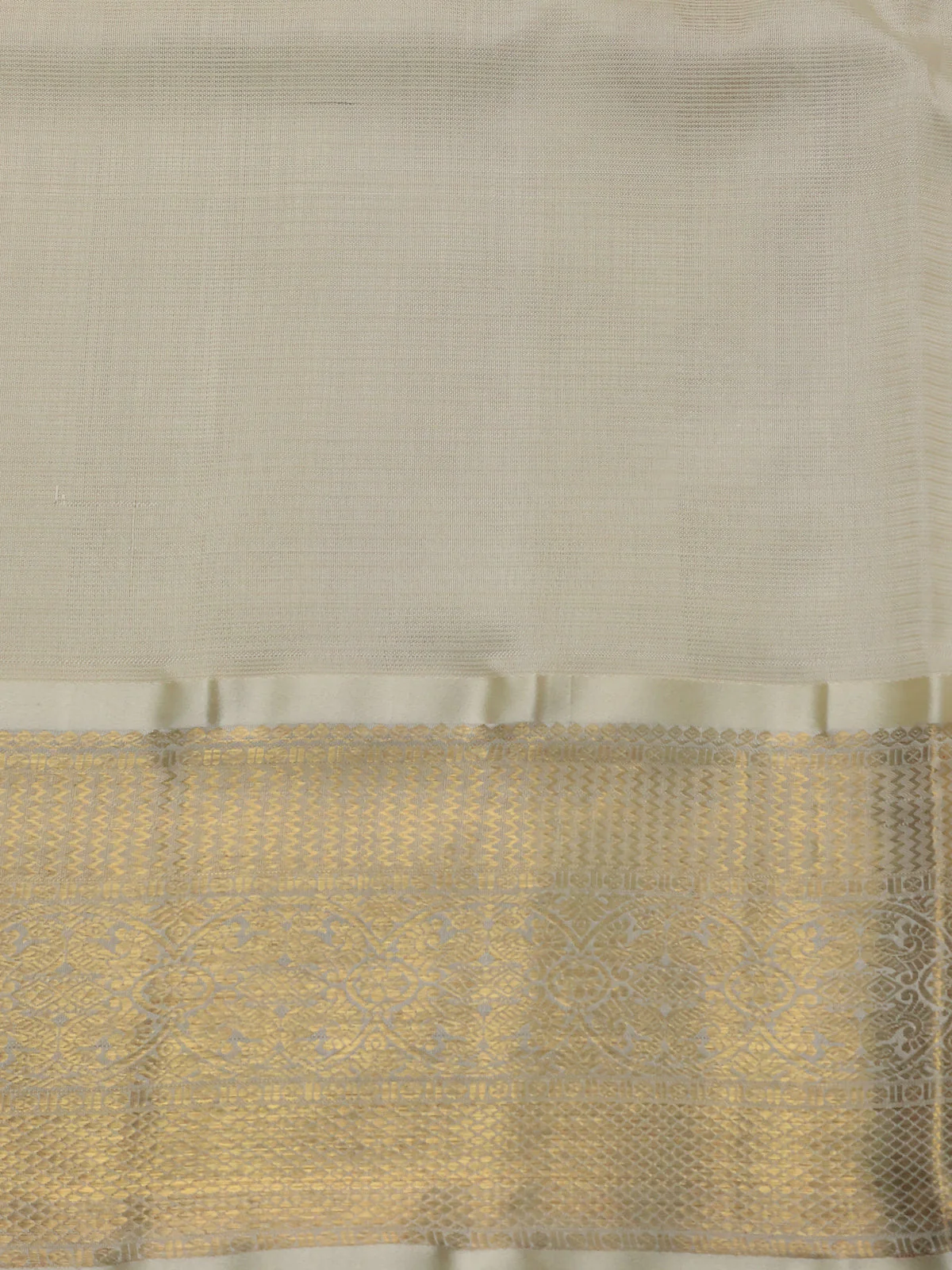 Off White Pure Kanchipuram Kota Saree - Image 4