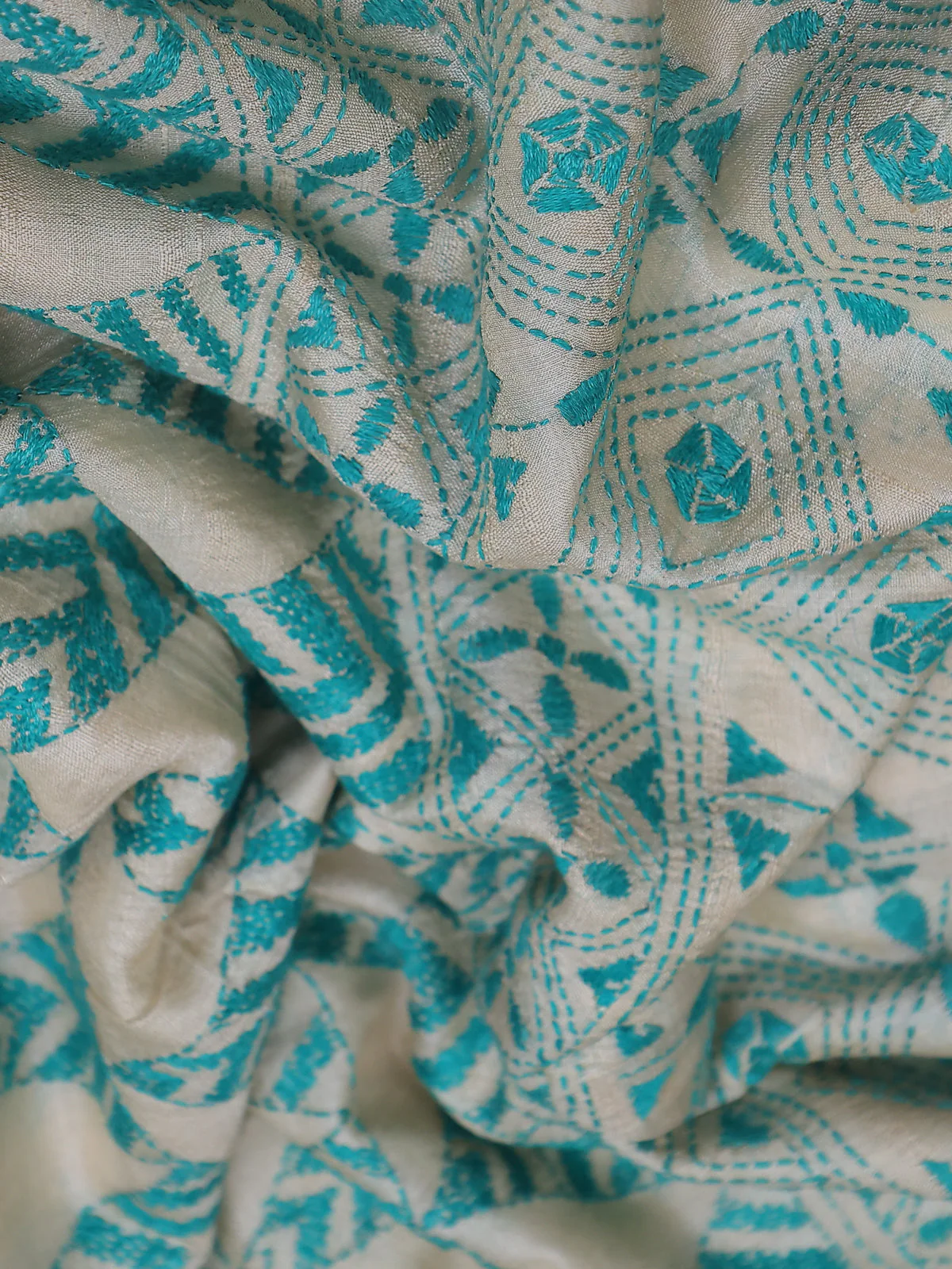 Off White Tussar Silk Saree - Image 3