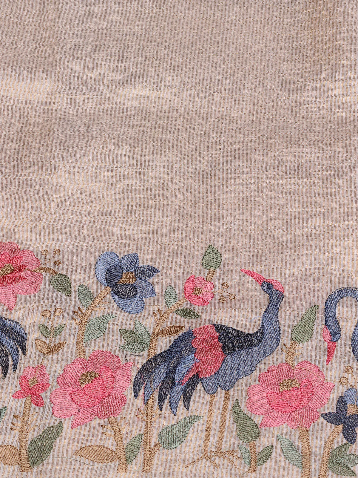Off White Tussar Silk Saree - Image 4