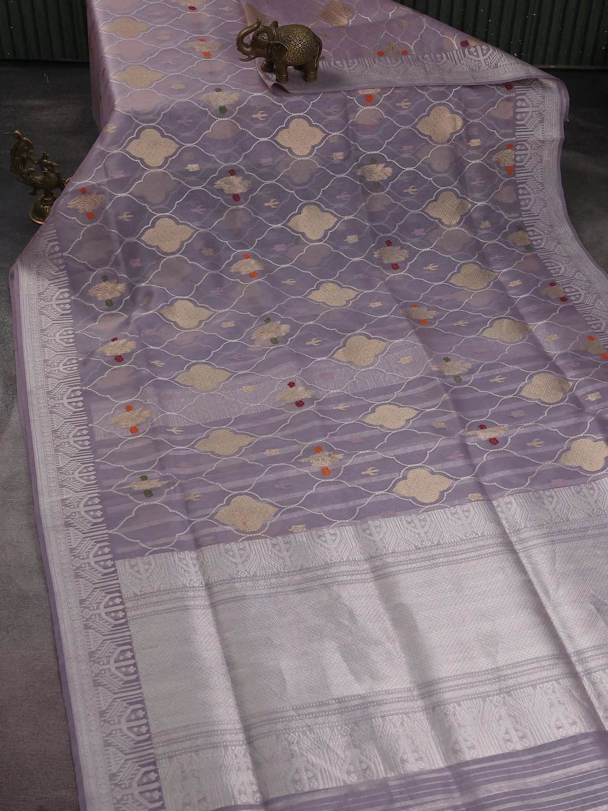 Pastel Grey Banarasi Kora Silk Saree - Image 2