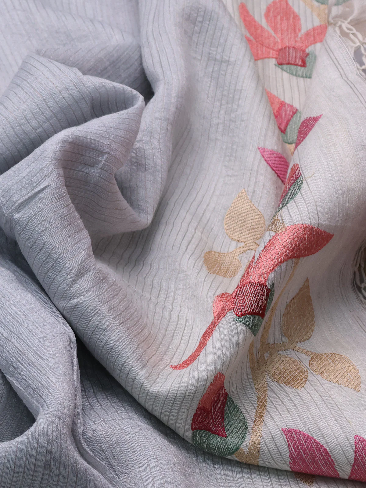 Pastel Grey-Cream Organza Silk Saree With Allover Silver Zari Weaves & Border Embroidery - Image 3