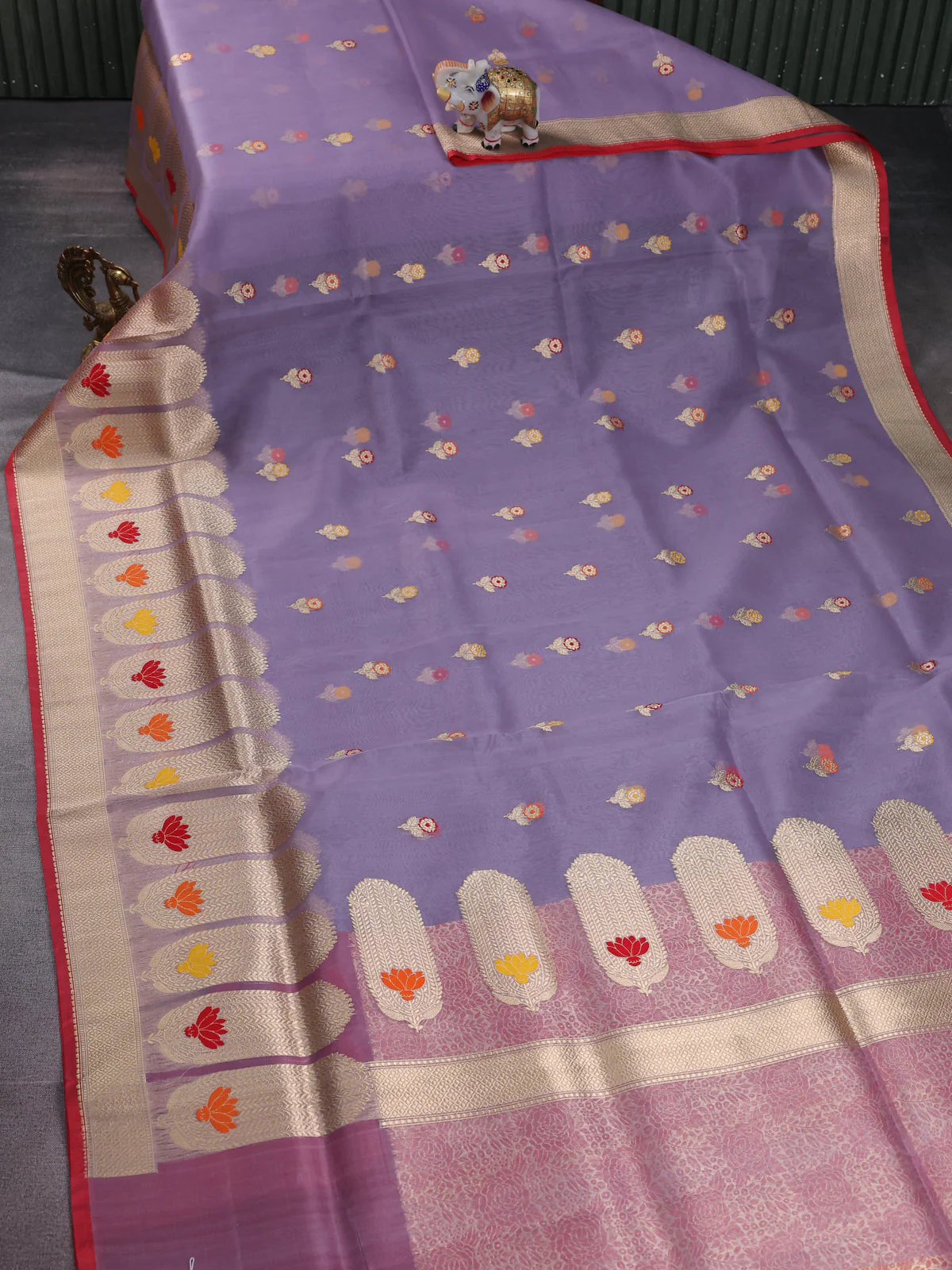 Pastel Lavender-Red Banarasi Kora Silk Saree - Image 2