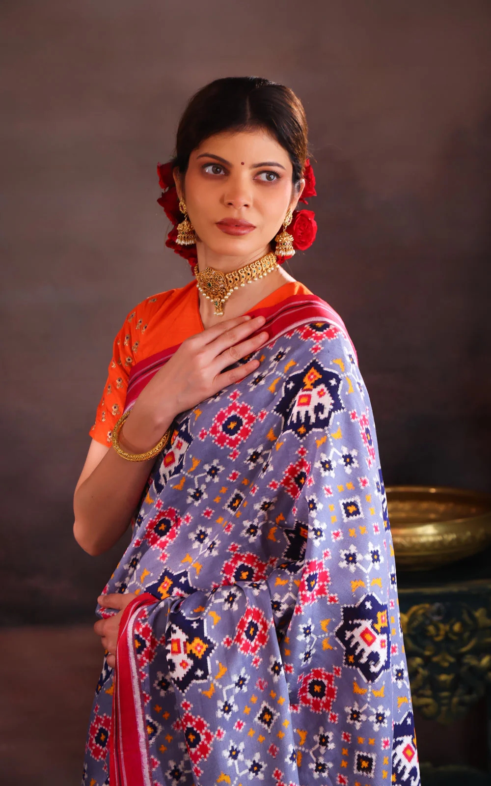 Grey & Pink Patan Patola Silk Saree - Image 3