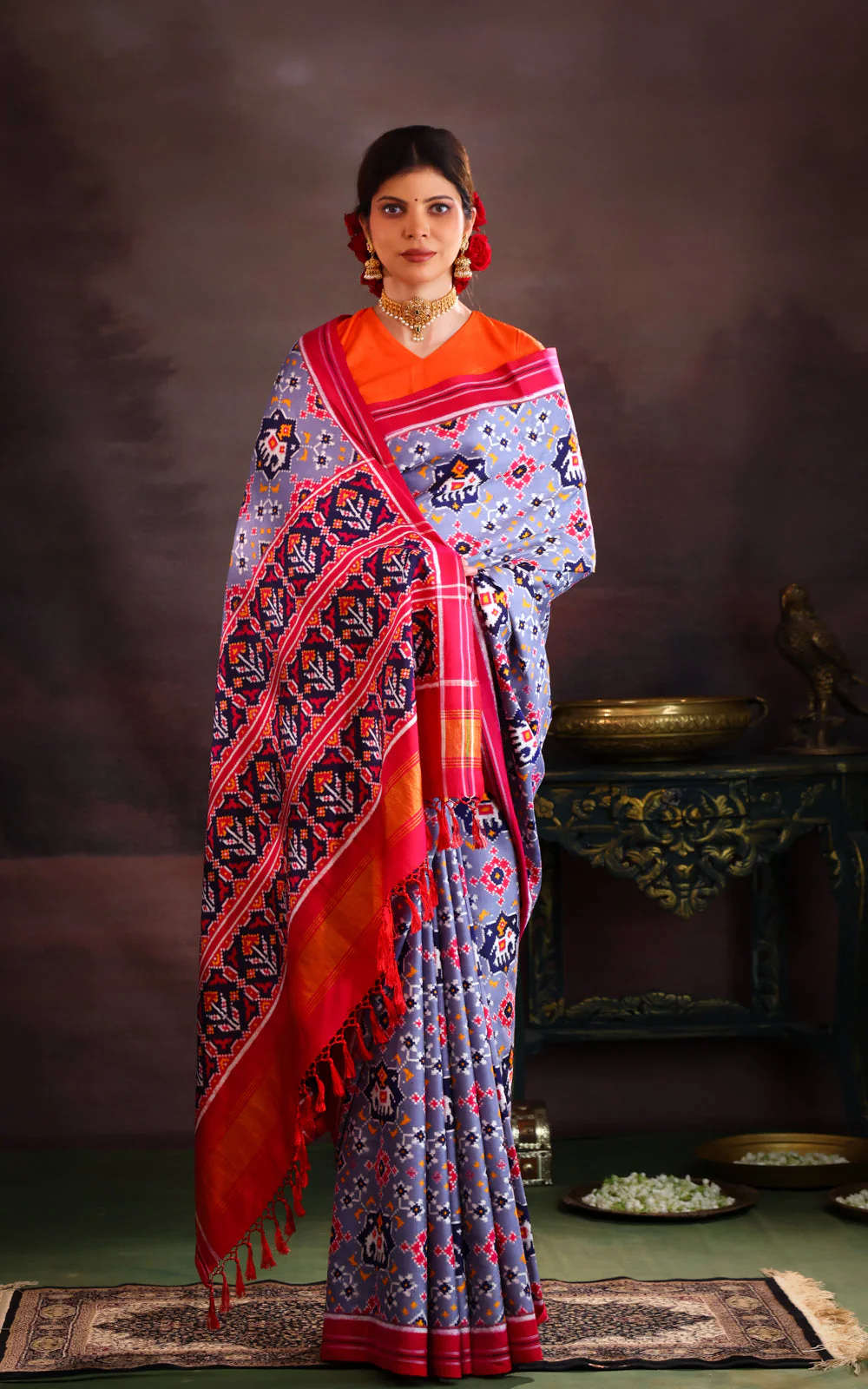 Grey & Pink Patan Patola Silk Saree - Image 5