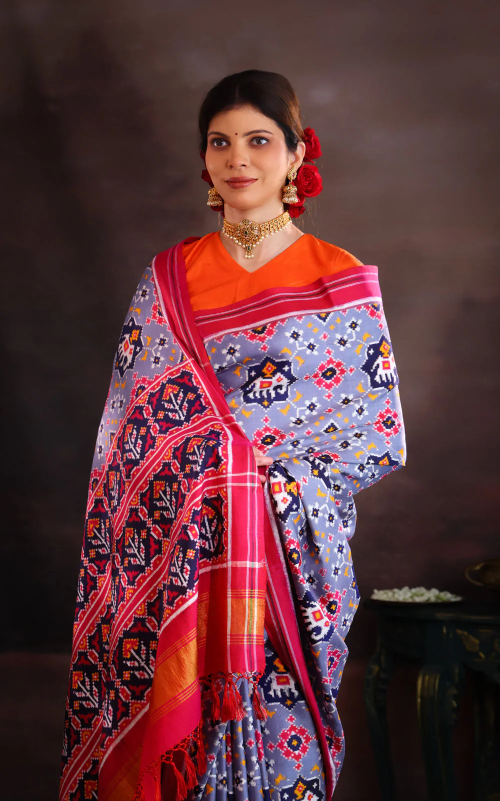 Grey & Pink Patan Patola Silk Saree - Image 6