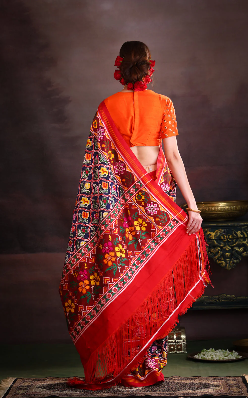 Navy Blue & Maroon Patan Patola Silk Saree - Image 4