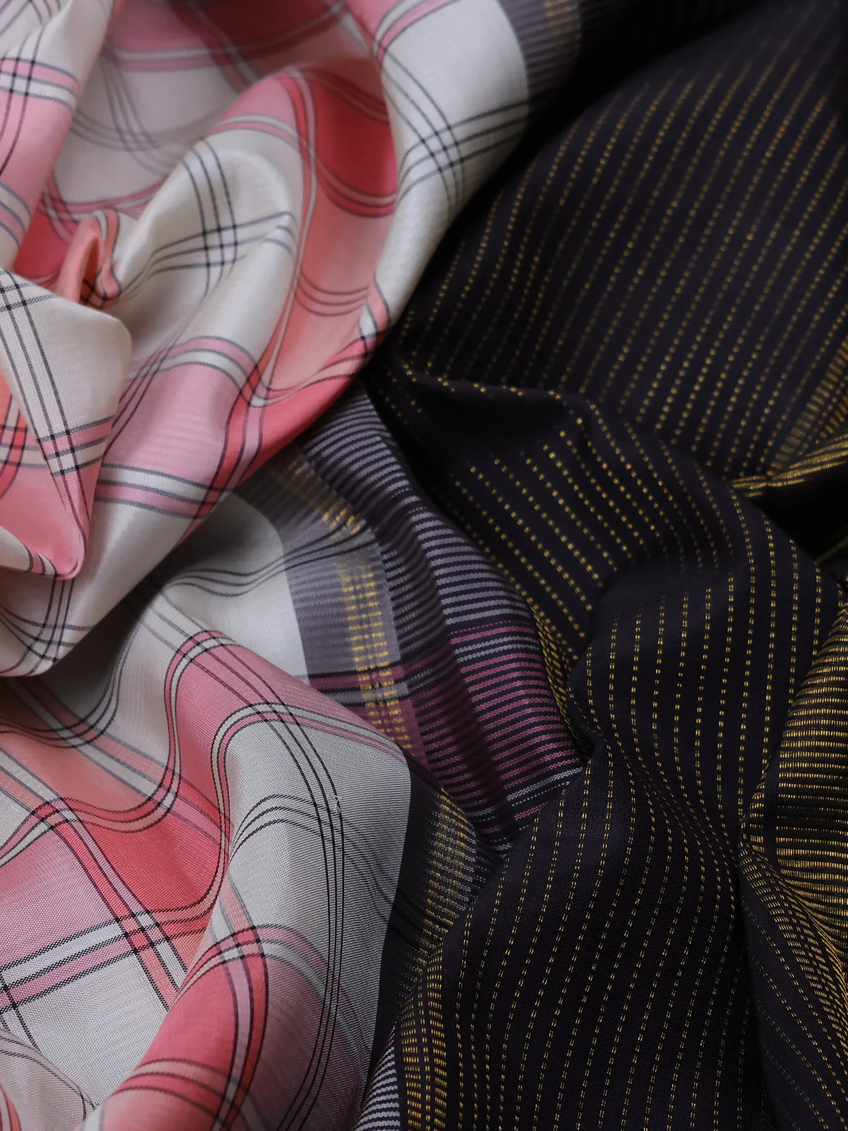 Peach And Cream - Deep Jamun Pure Kanchipuram Silk Saree - Image 3