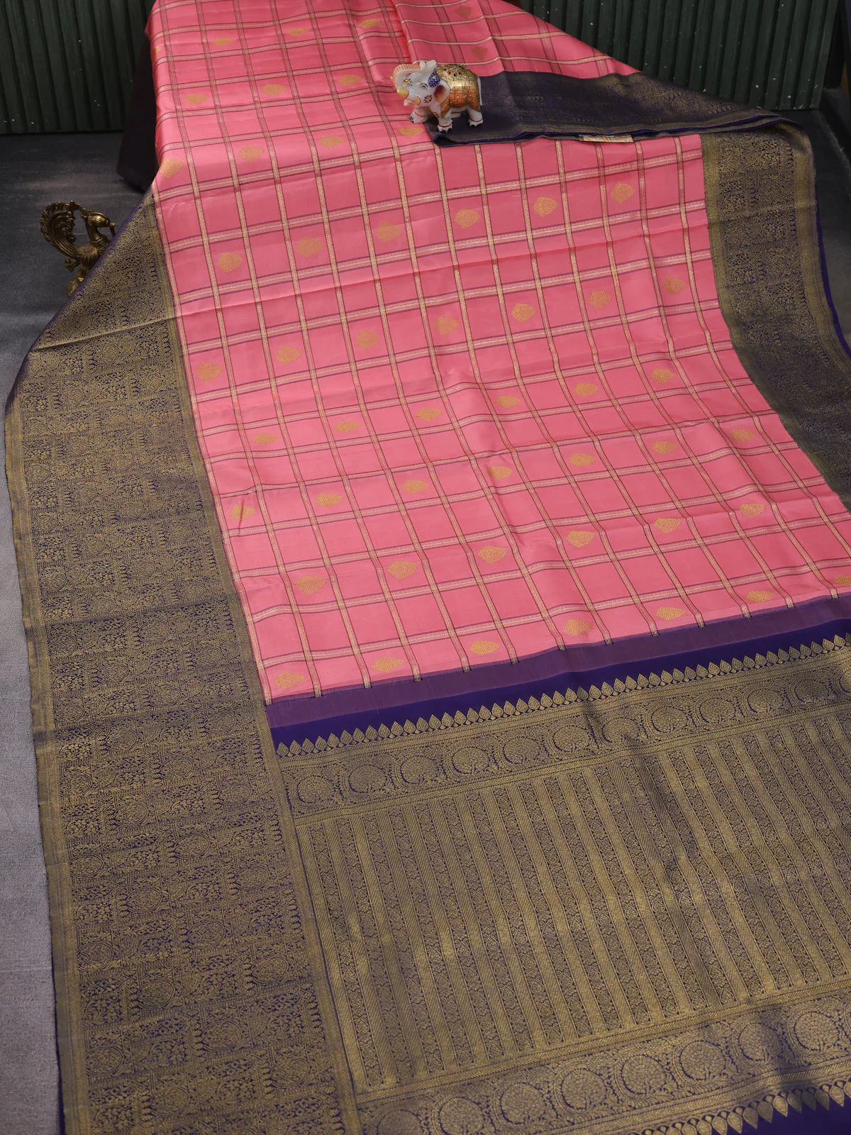 Peach - Navy Blue Pure Kanchipuram Silk Saree - Image 2