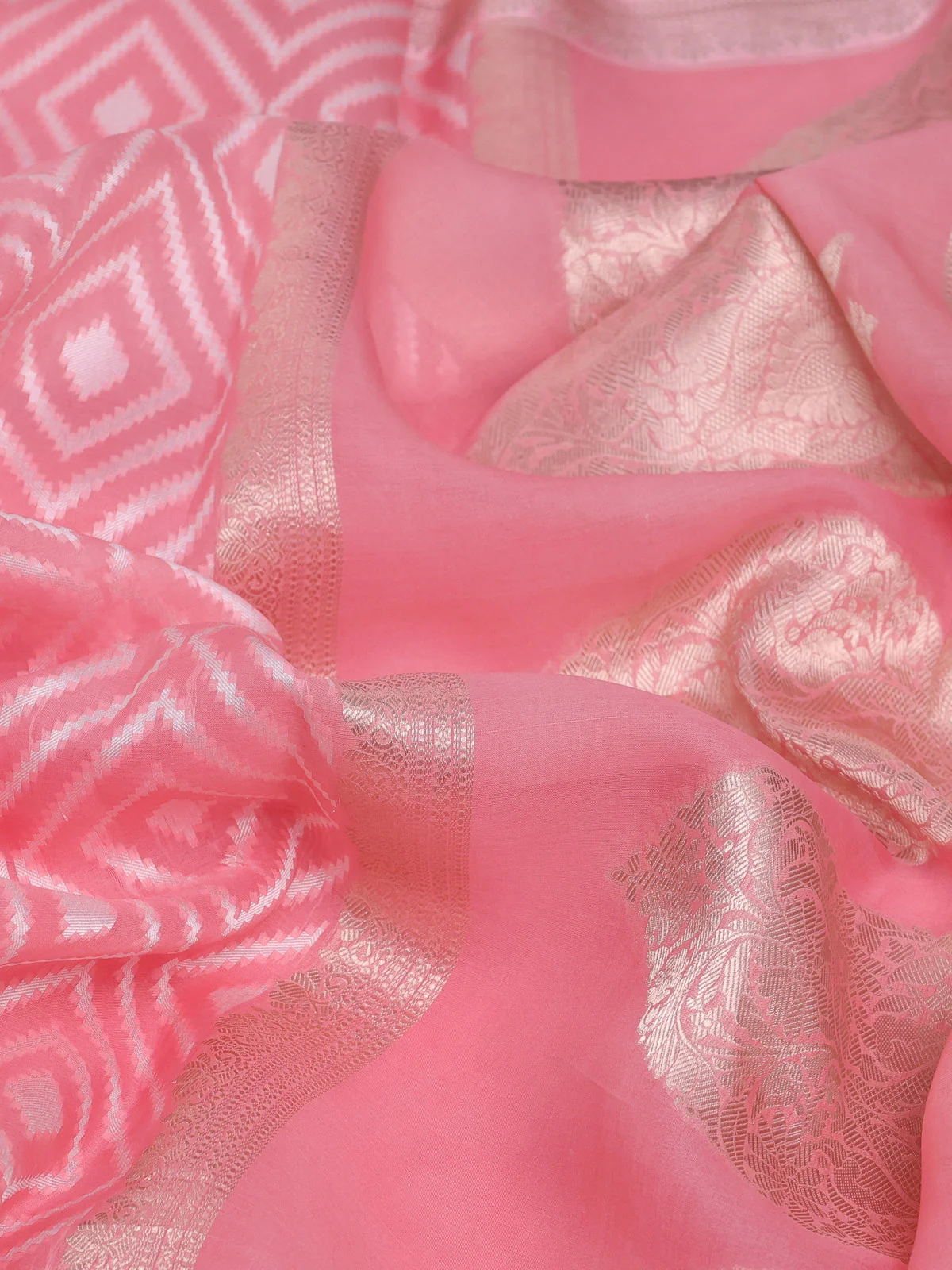 Peach Pink Banarasi Kora Saree With Allover Thread Weaves And Satin Border - Image 3