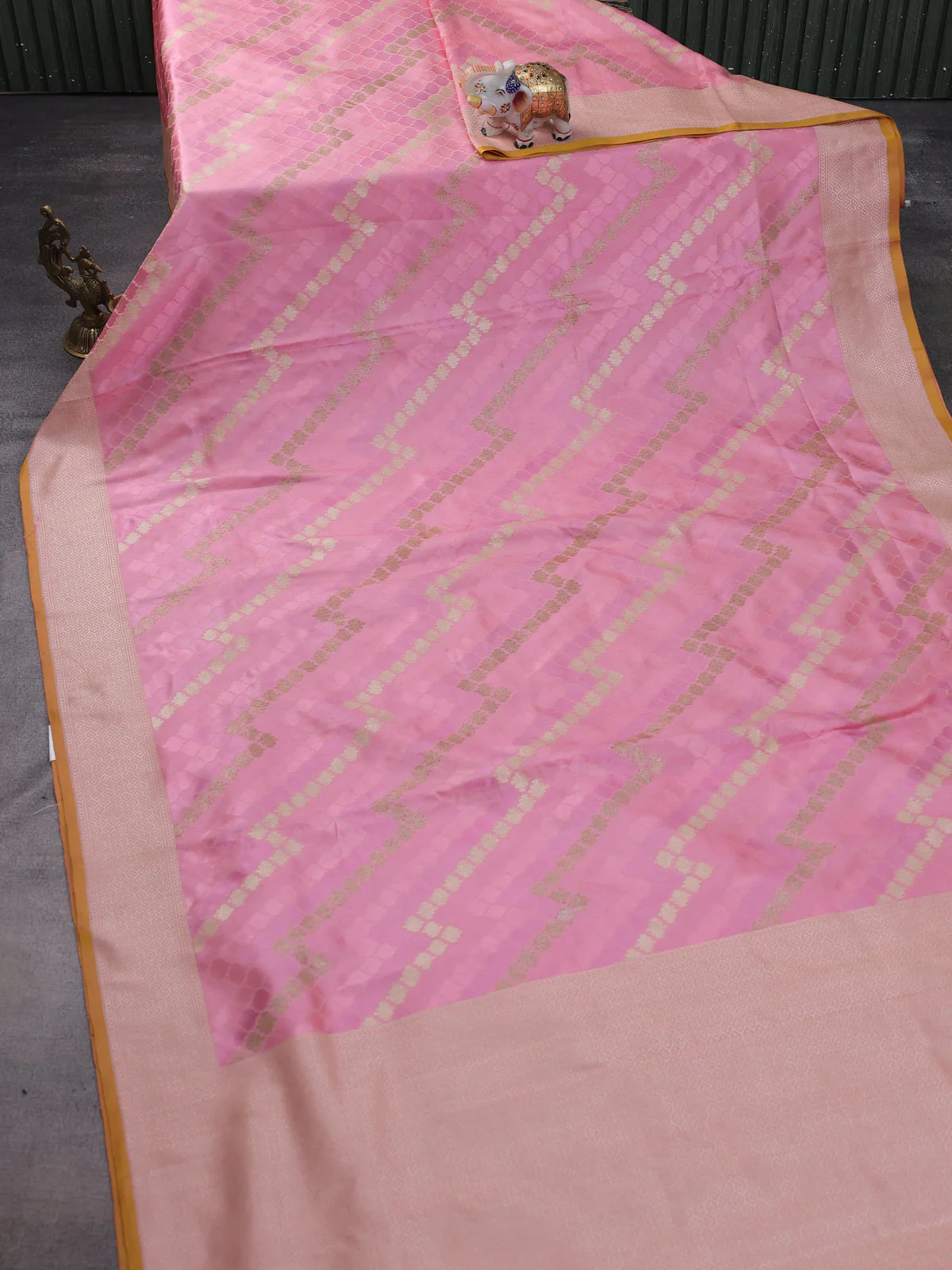 Peach Pink Banarasi Tanshoi Silk Saree - Image 2