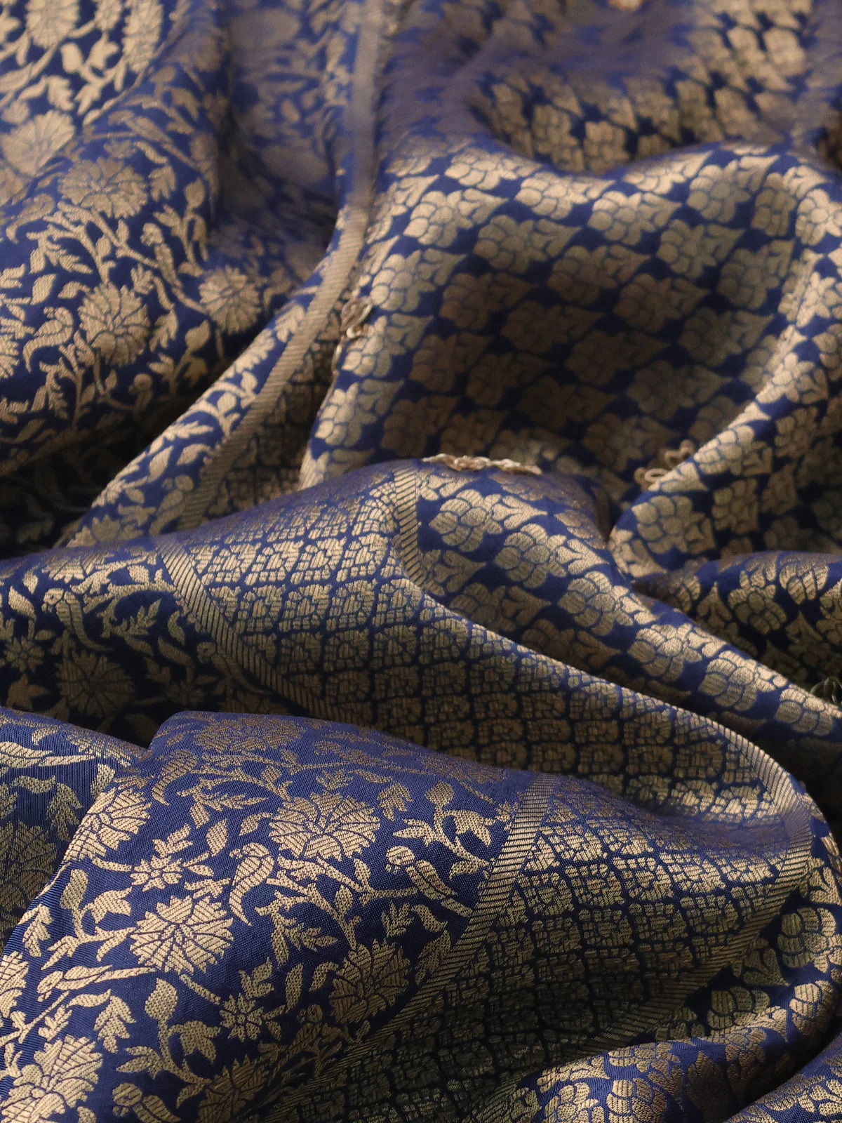 Peacock Blue Banarasi Silk Saree With Brocade Zari Weaves & Embroided Border - Image 3