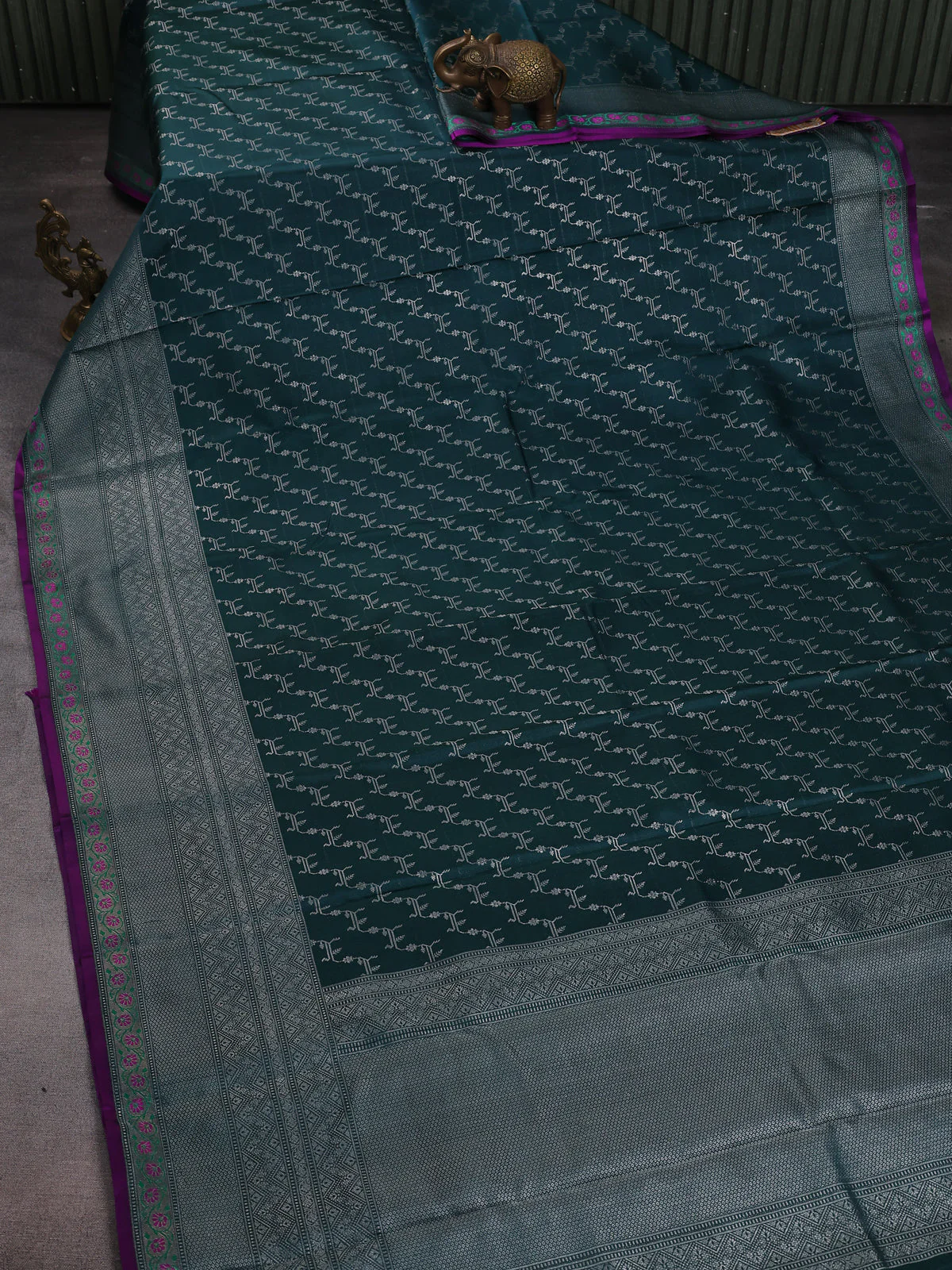 Pecock Green-Purple Pure Kanchipuram Silk Saree - Image 2