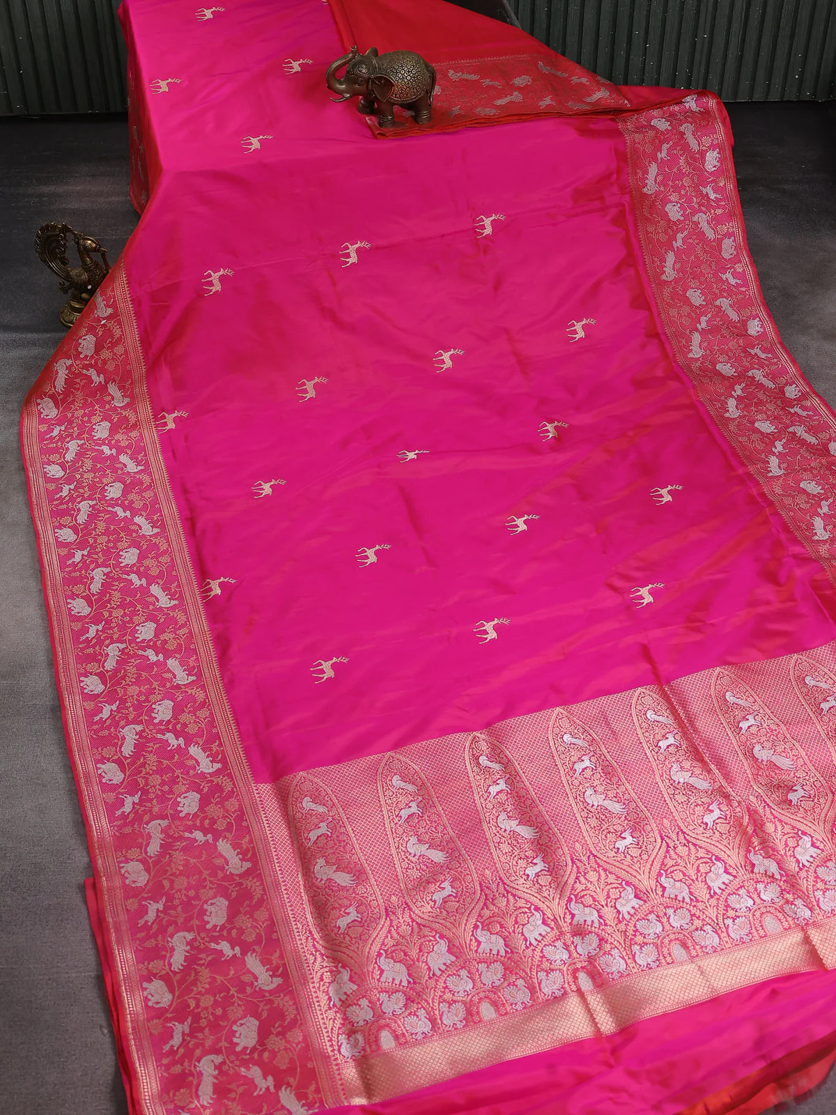 Pink Banarasi Silk Saree - Image 2