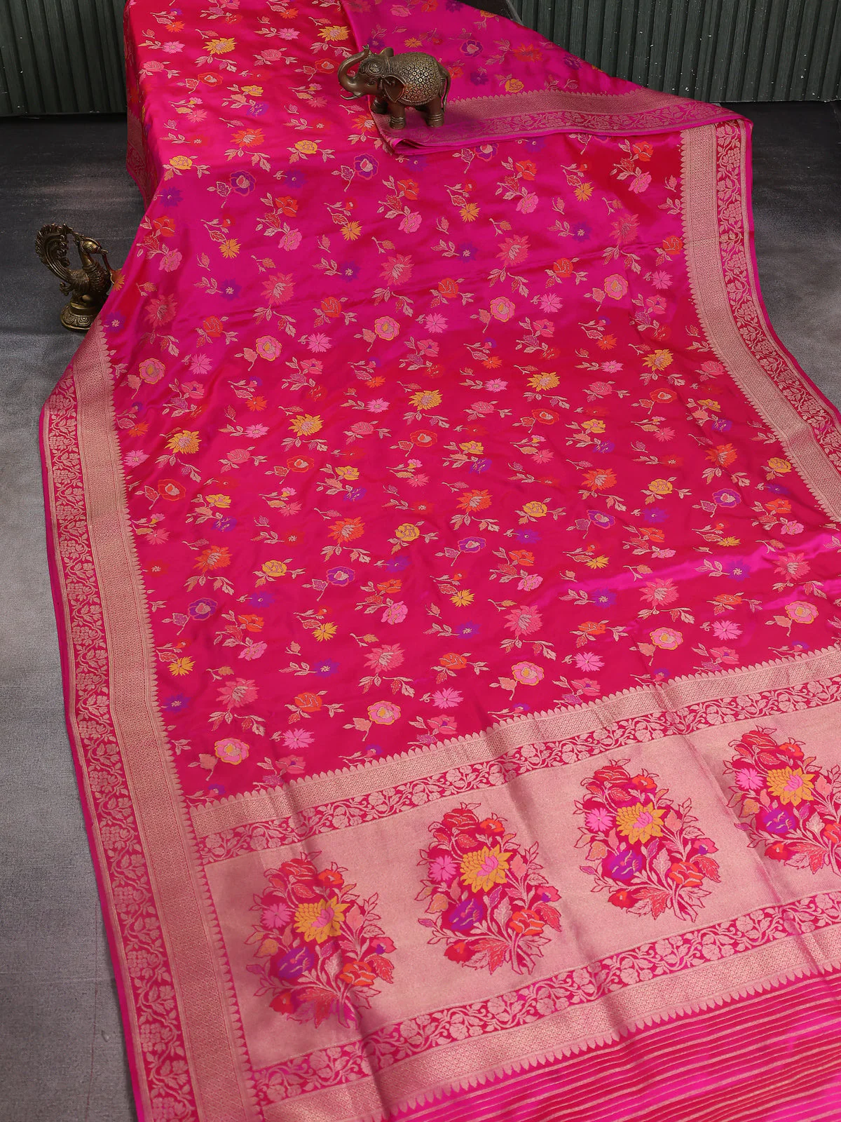 Pink Banarasi Silk Saree - Image 2