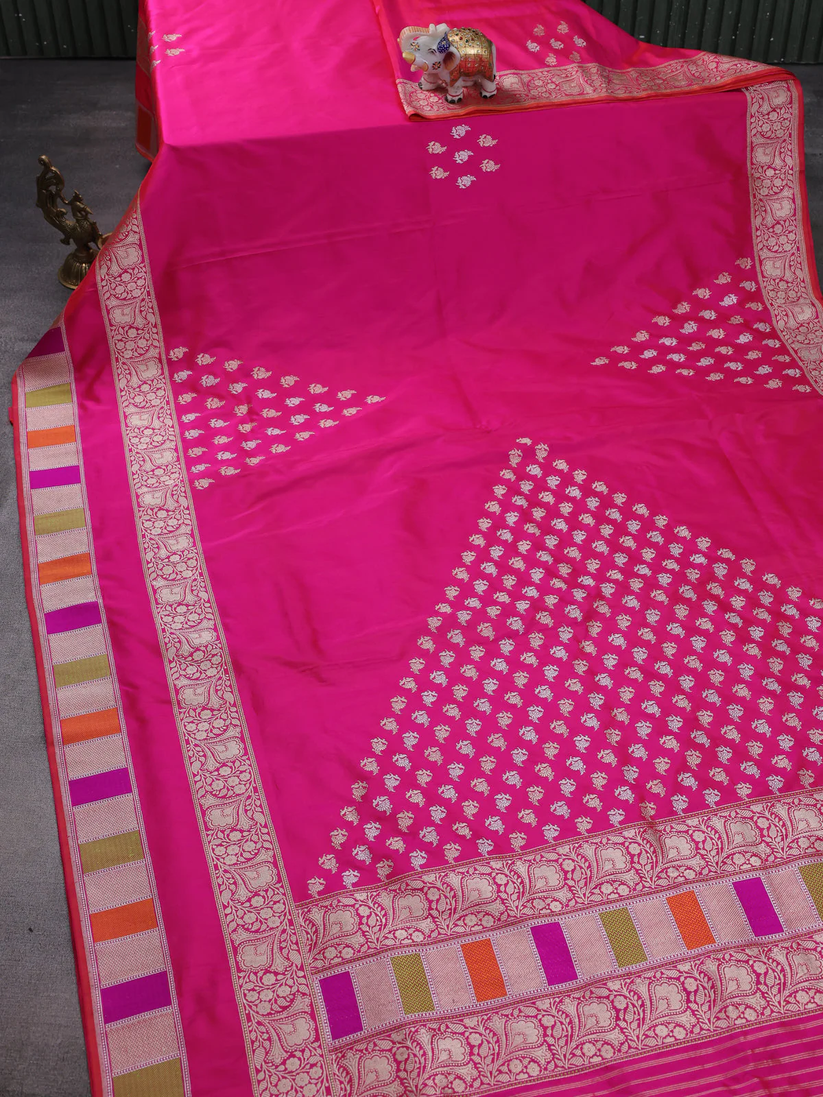 Pink Banarasi Silk Saree - Image 2
