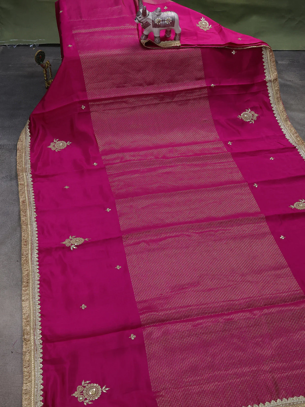 Pink Chiniya Silk Saree With Embroidery Readymade Blouse - Image 3