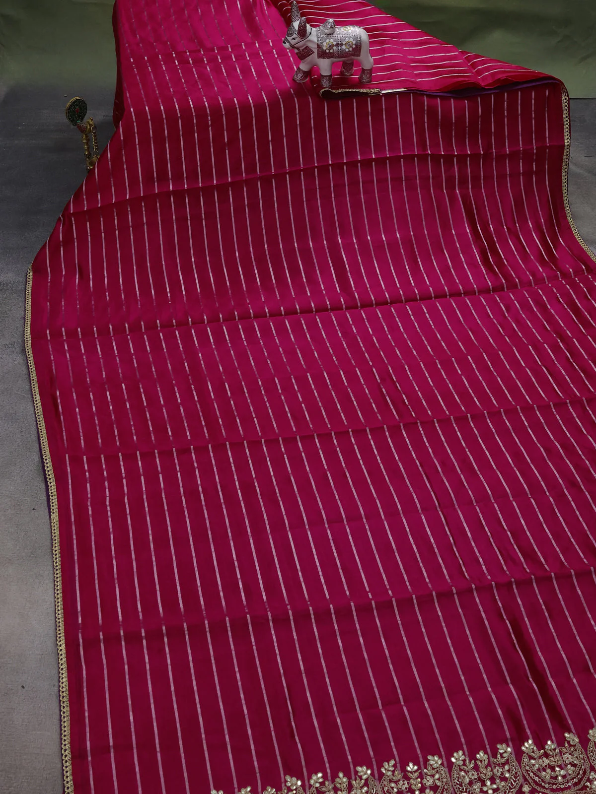 Pink -Violet Chiniya Silk Saree With Embroidery Readymade Blouse - Image 3