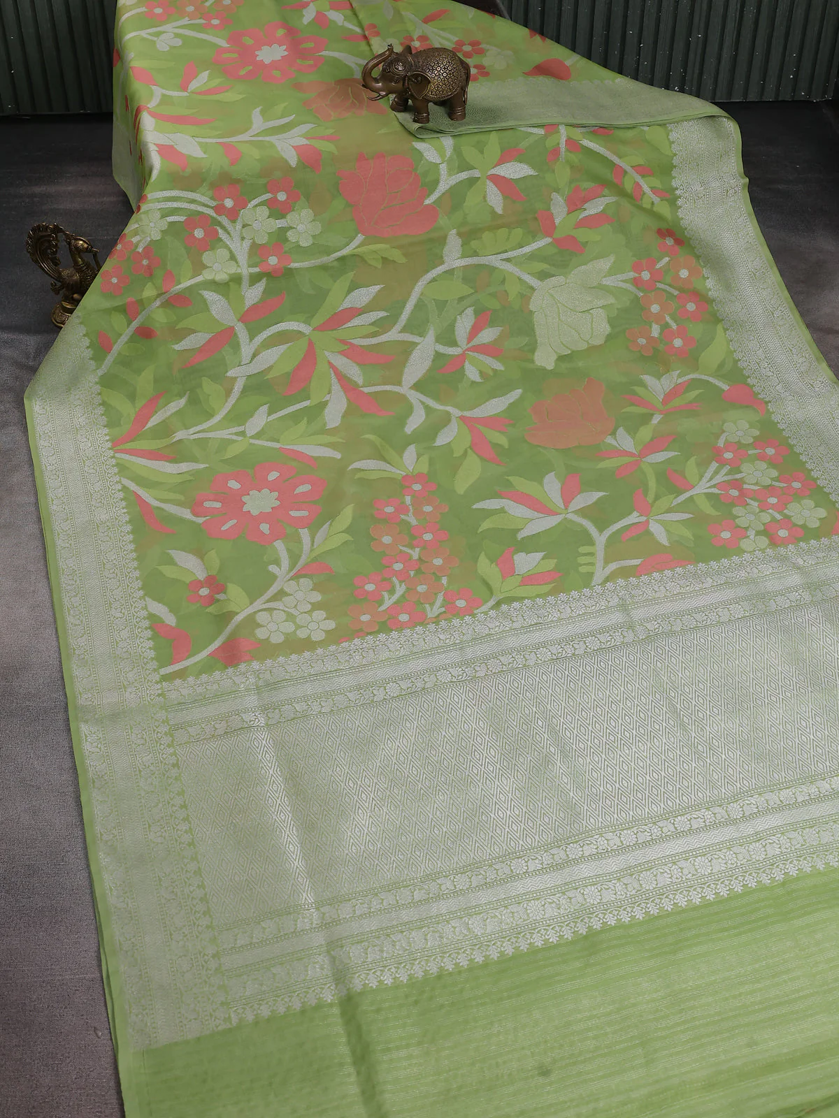 Pista Green Banarasi Kora Saree - Image 2