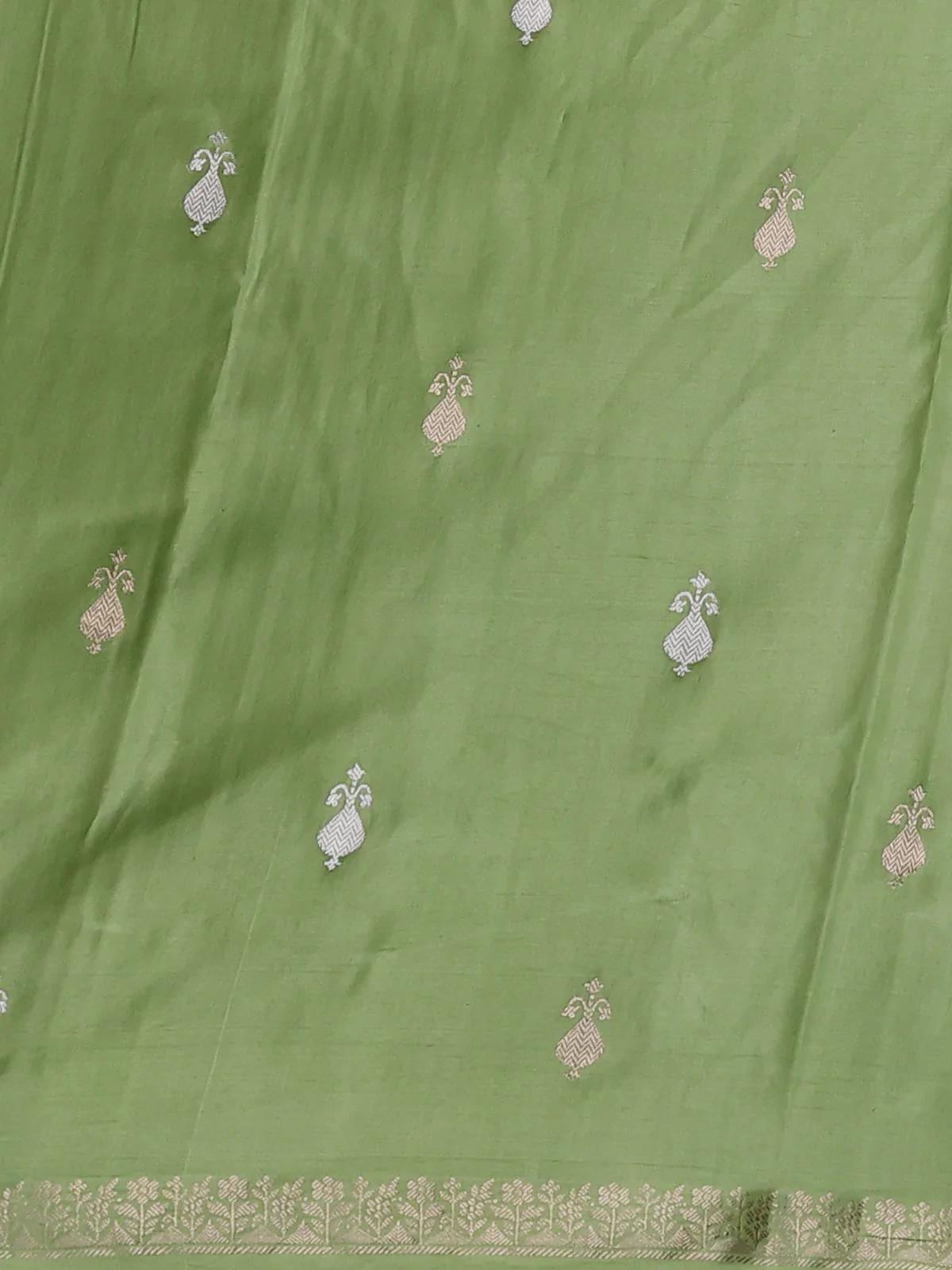 Pista Green Banarasi Mushru Silk Saree - Image 4