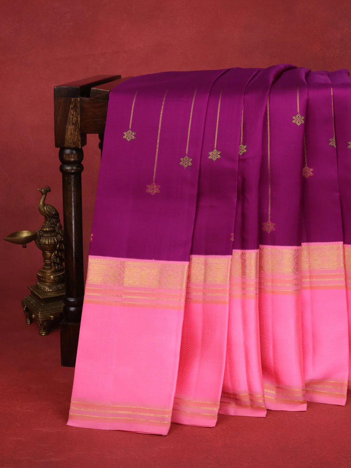 Purple & Candy Pink Kanchipuram Silk Saree Witth Golden Zari Weaves - Image 2