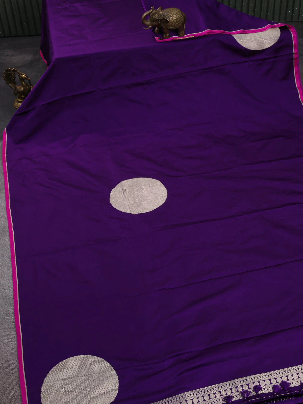 Purple - Pink Banarasi Mushru Silk Saree - Image 2