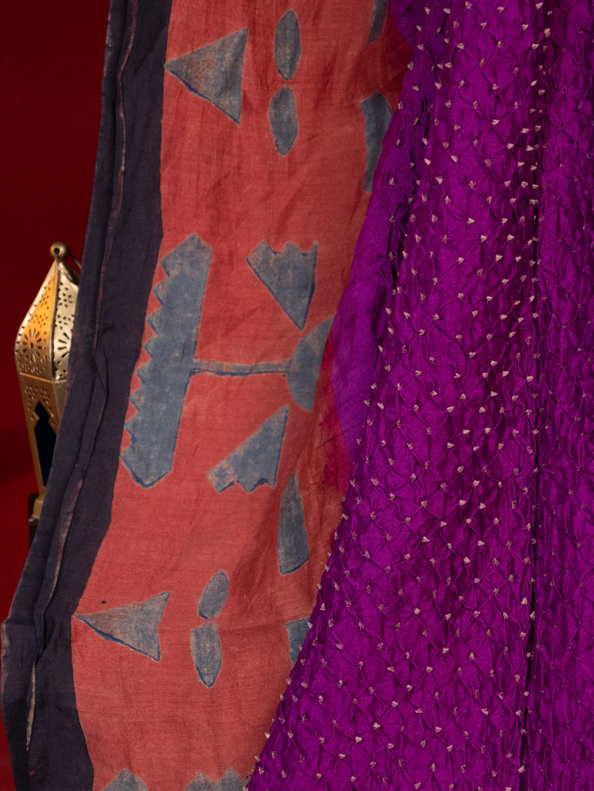 Purple & Rust Shade Tussar Silk Saree With Bandhej - Image 3
