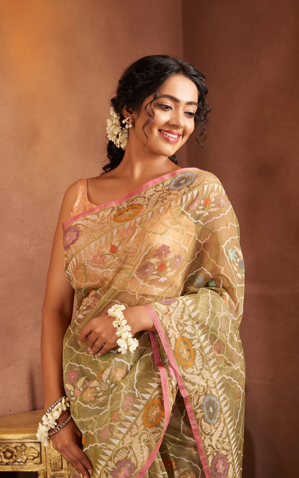 Pastel Green & Pink Real Zari Banarasi Kora Saree With Jamdani Weaves - Image 6
