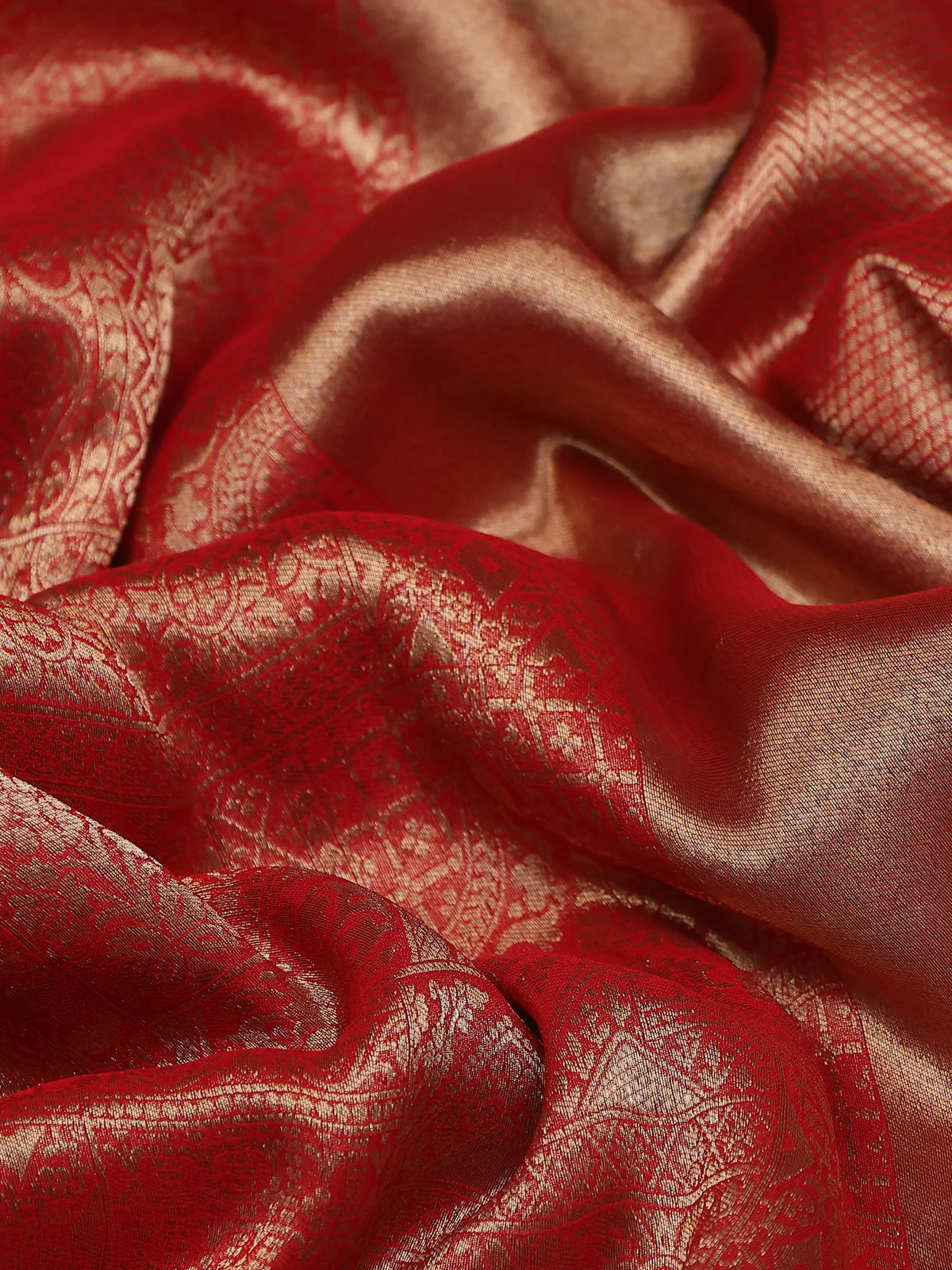Red Banarasi Silk Saree With Embroidery Readymade Blouse - Image 4