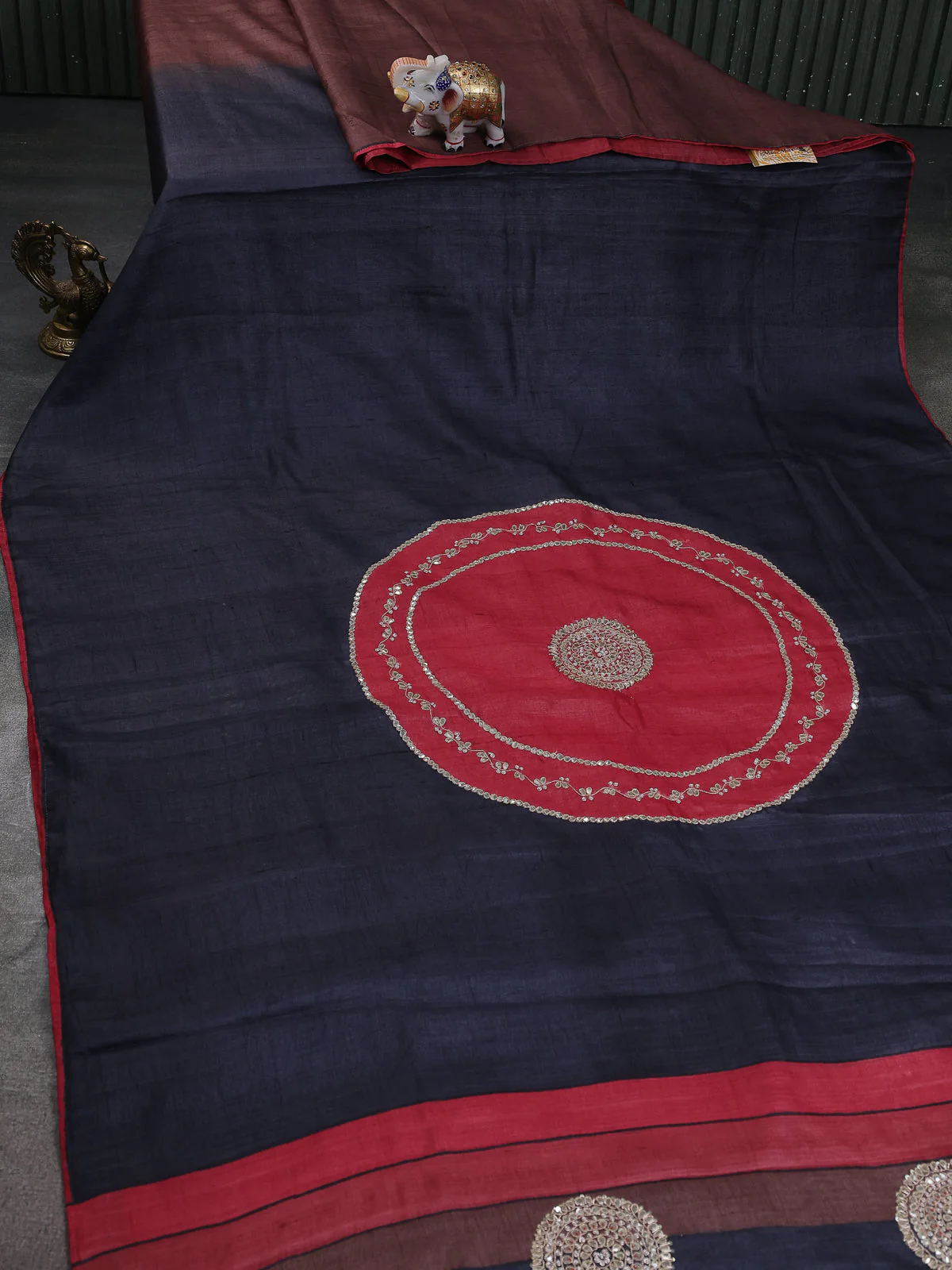 Red-Black Tussar Silk Saree - Image 2