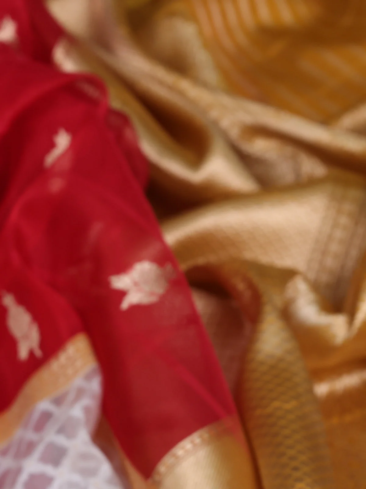 Red - Mustard Yellow Banarasi Kora Silk Saree With Zari Butta Floral Motifi - Image 3