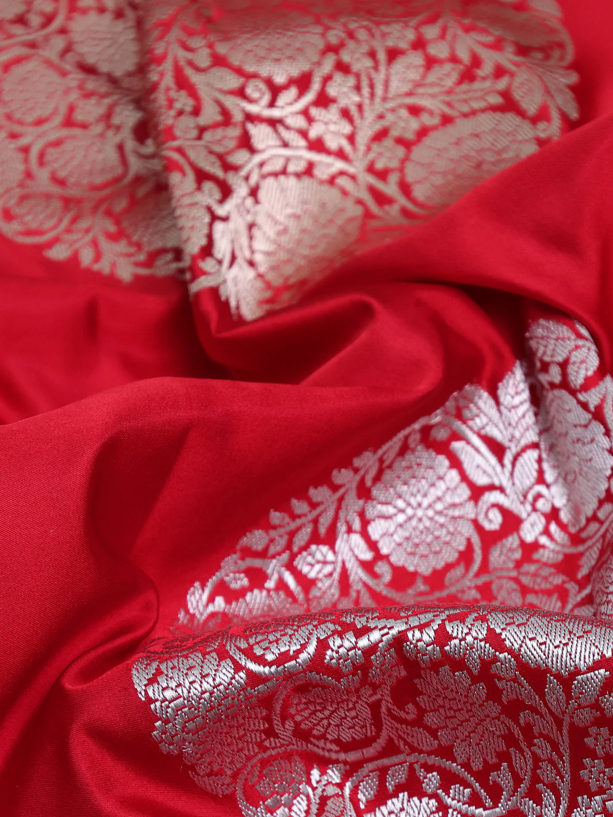 Red - Pink Banarasi Mushru Silk Saree - Image 3