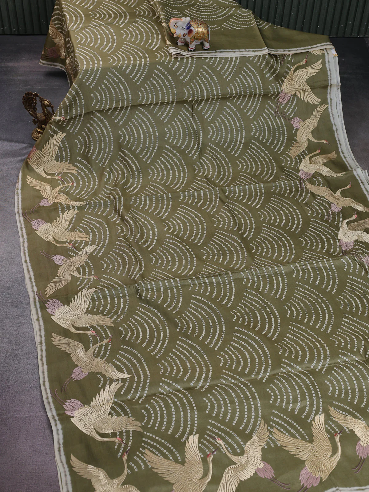 Sap Green-Cream Pure Tussar Silk Saree - Image 2