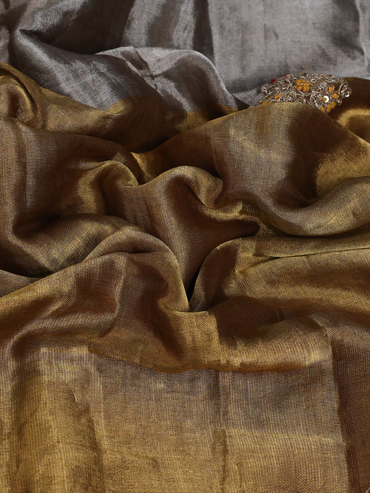 Silver -Gold Tissue Saree With Embroidery Readymade Blouse - Image 8