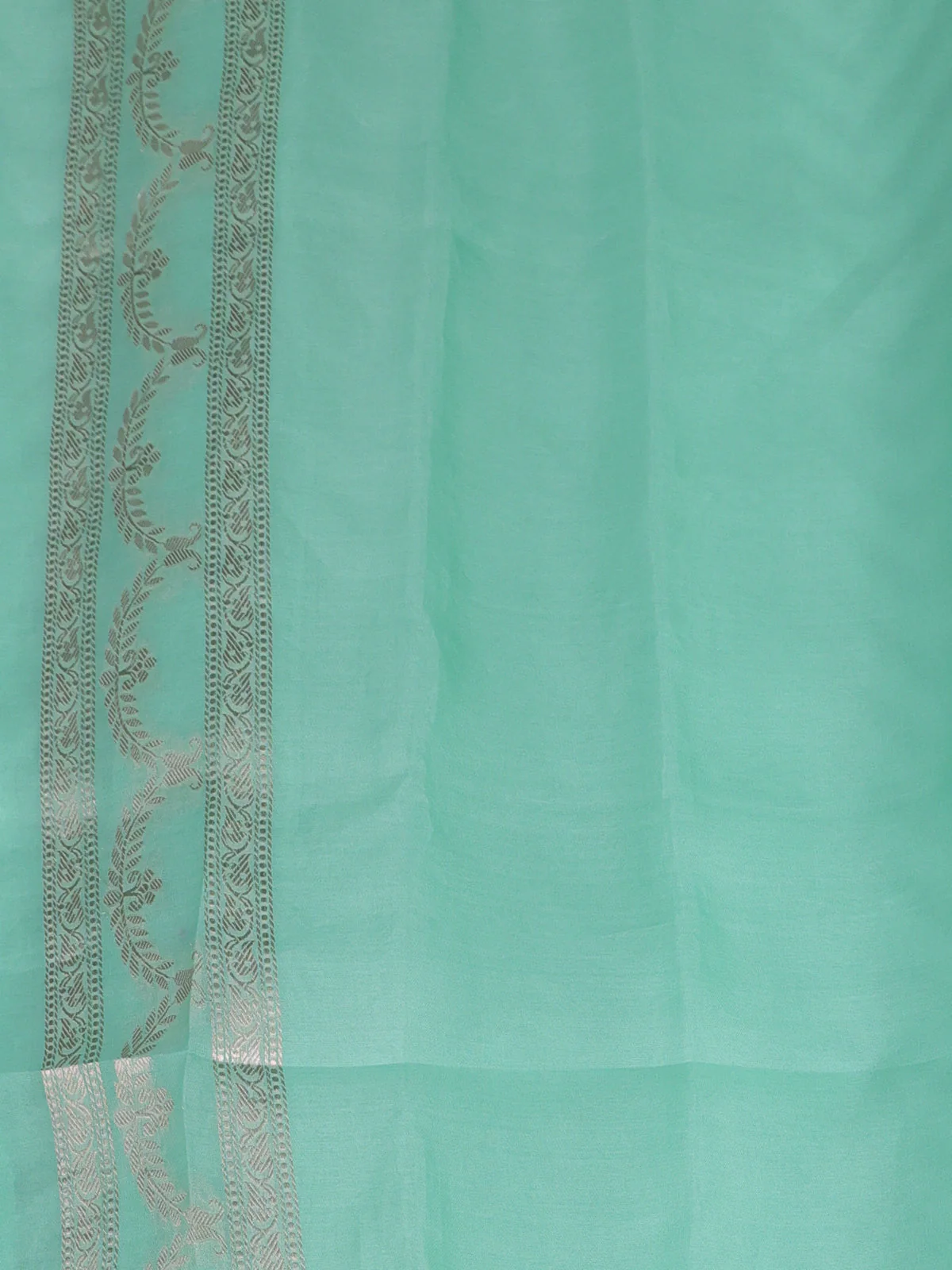 Teal Green Banarasi Kora Saree With Allover Thread Weaves And Satin Border - Image 4