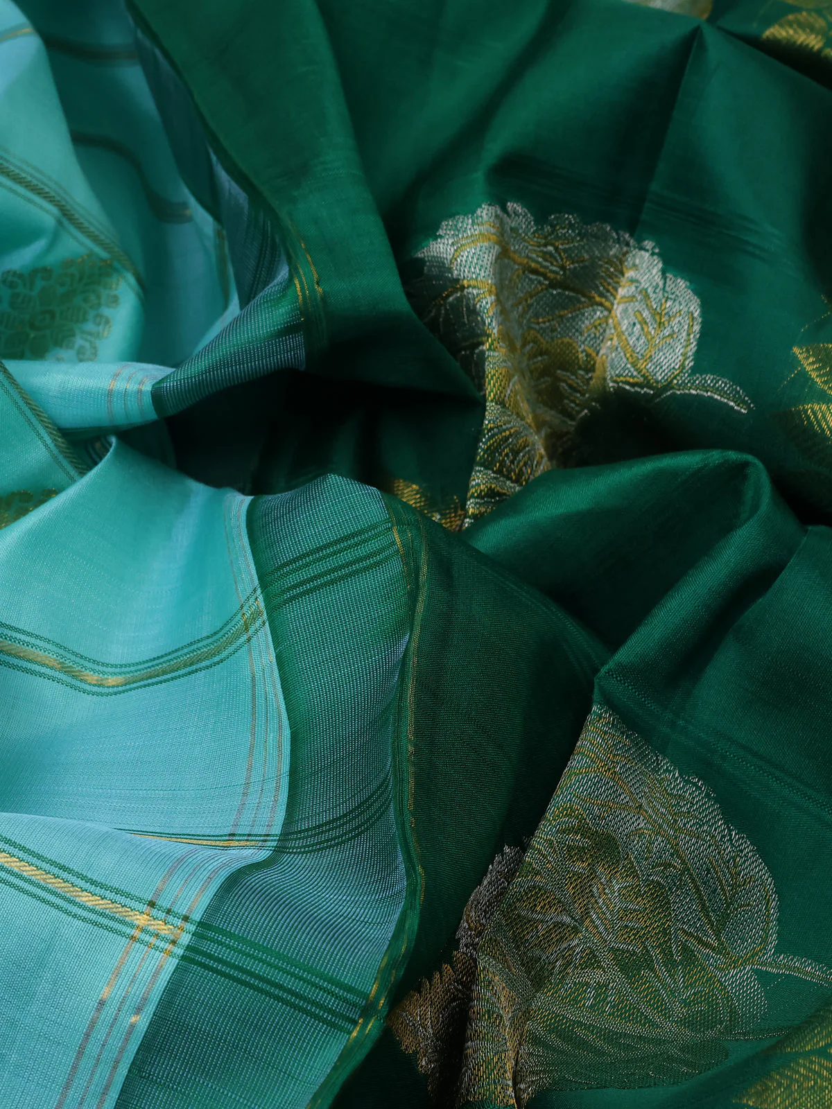Teal Green-Green Pure Kanchipuram Silk Saree - Image 3