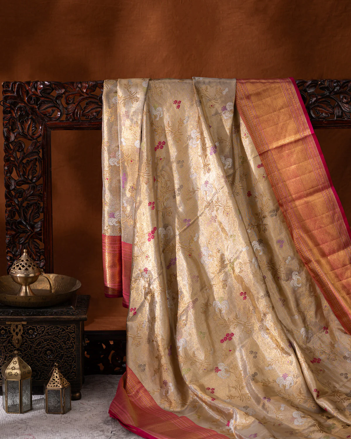 Gold - Pink Tissue Kanchipuram Silk Saree With Zari Weaves - Image 5