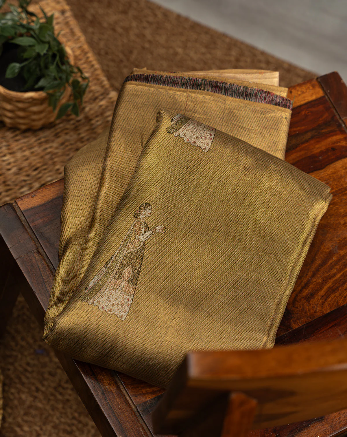 Golden Tissue Kanchipuram Silk Saree With Exclusive Electronic Jacquard Weaves - Image 3